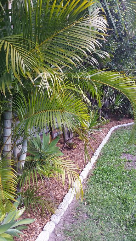 Bluegrass Bnb Bundaberg Esterno foto